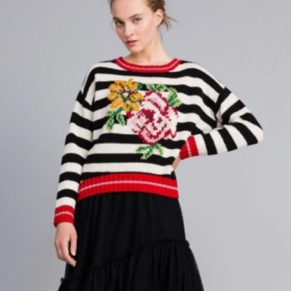 Twinset Milano Striped Boxy Sweater 
 Floral Embroidery Oversized Wool size XS